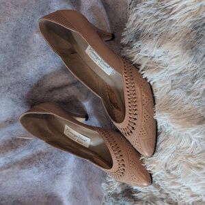 Carriage Court Leather Pumps Earth Tone